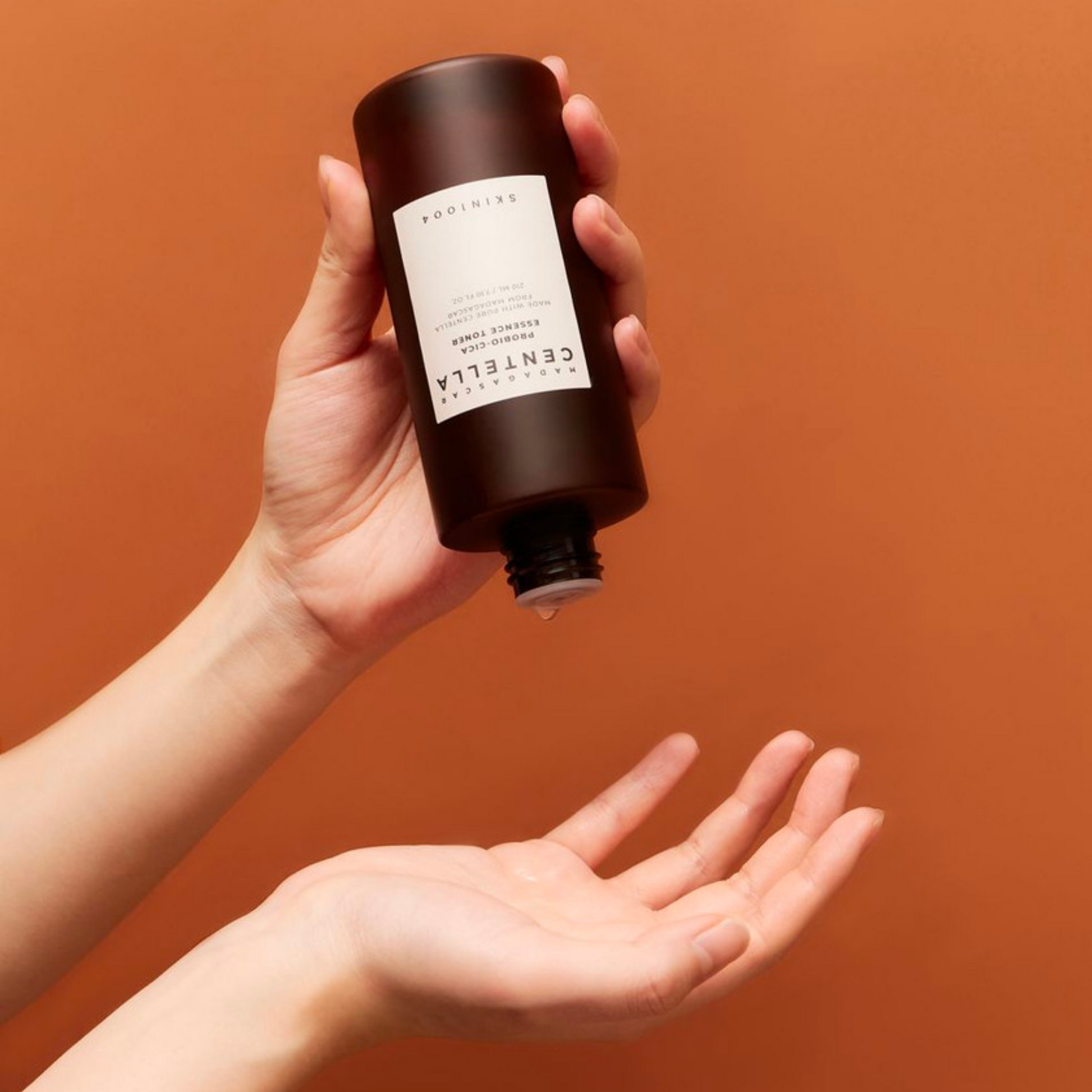 Madagascar Centella Probio-Cica Essence Toner 210ml